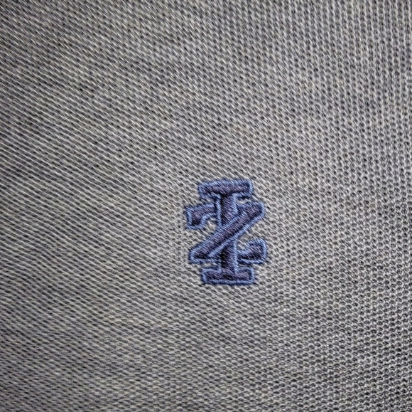 Izod Gray Polo Shirt with Ribbed Collar and Casual Fit - Picture 3 of 6